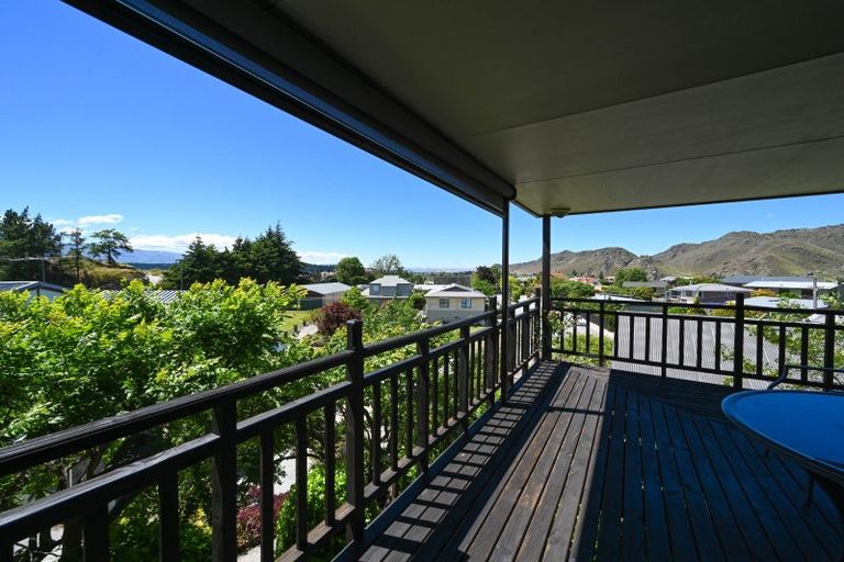 Photo of property in 6 Athenry Road, Bridge Hill, Alexandra, 9320