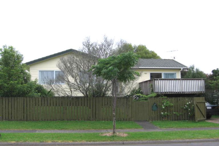Photo of property in 45 Arodella Crescent, Ranui, Auckland, 0612