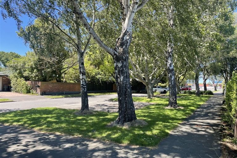 Photo of property in 11a Barnes Road, Redwood, Christchurch, 8051