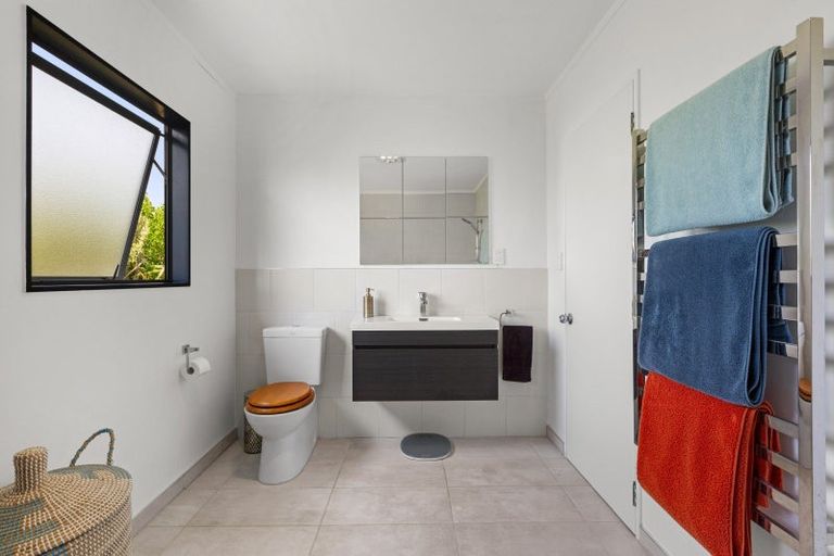 Photo of property in 24a Manukau Road, Raglan, 3225