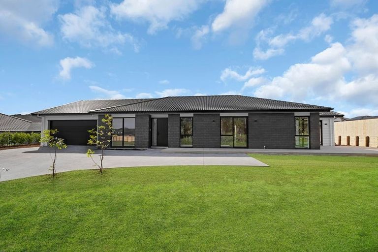 Photo of property in 26 Rongoa Maori Way, Pukekohe, 2120