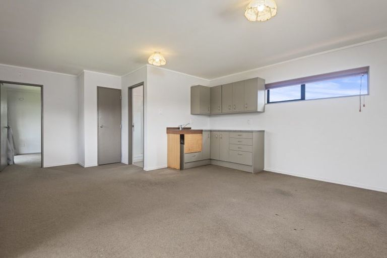 Photo of property in 30 Forbury Avenue, Takaro, Palmerston North, 4412