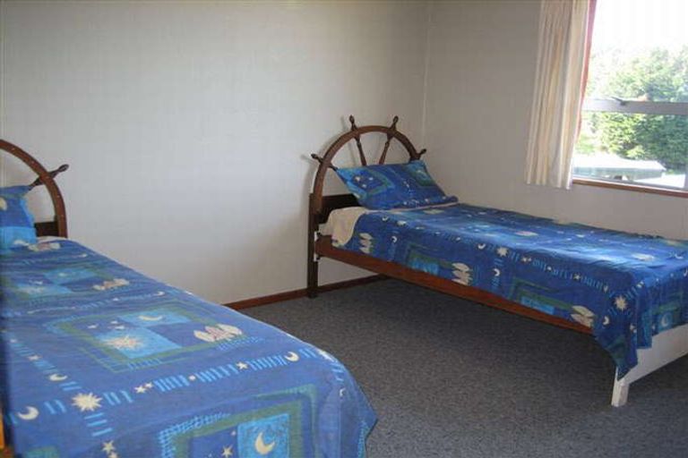 Photo of property in 9 Kowhai Lane, Halfmoon Bay / Oban, Stewart Island, 9818