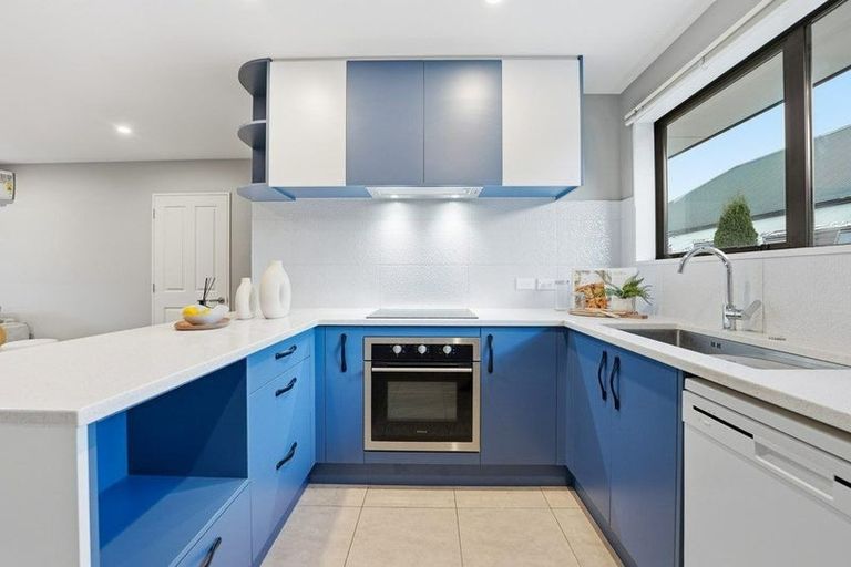 Photo of property in 1/137 Maidstone Road, Ilam, Christchurch, 8041