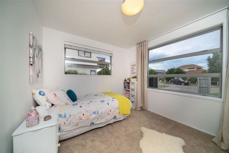 Photo of property in 23 Celia Street, Redcliffs, Christchurch, 8081