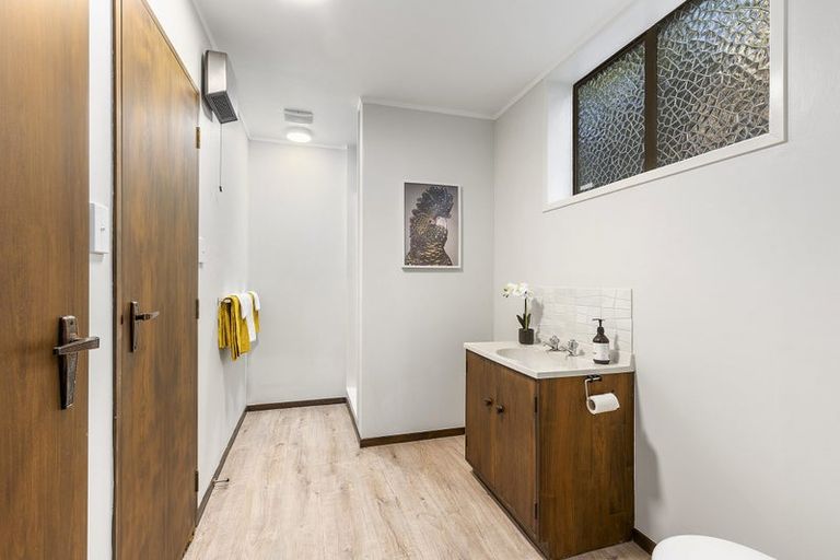 Photo of property in 19 Greyfriars Crescent, Tawa, Wellington, 5028