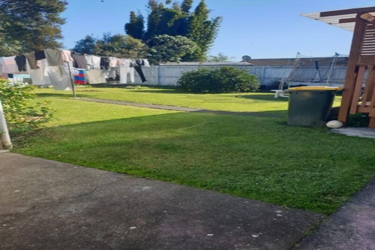 Photo of property in 16 Arnwood Street, Manurewa, Auckland, 2102