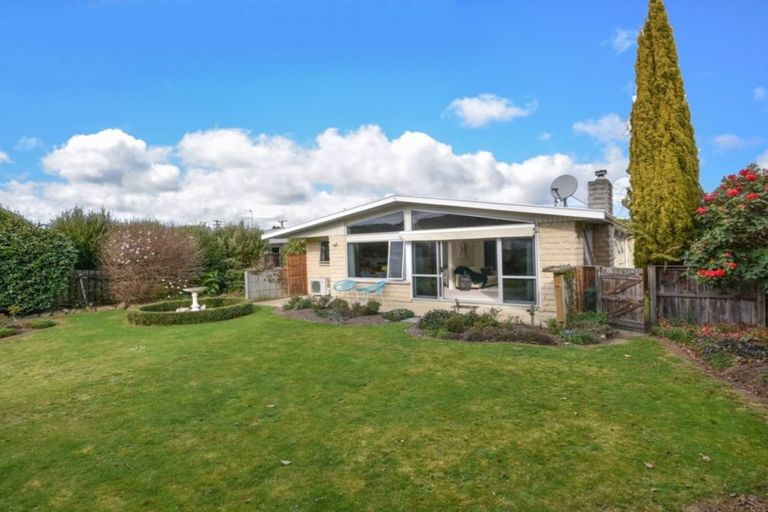 Photo of property in 32 Lynas Street, Outram, 9019