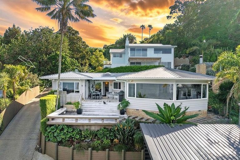 Photo of property in 108 Beach Road, Onerahi, Whangarei, 0110