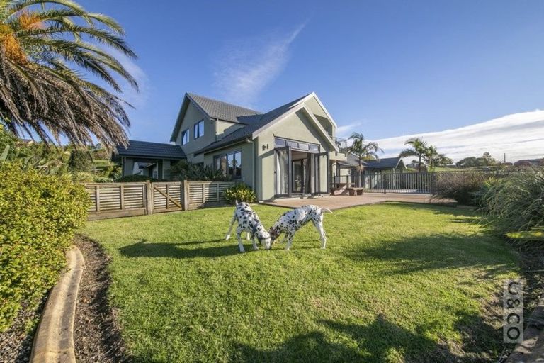 Photo of property in 53 Broadwood Rise, Kumeu, 0892