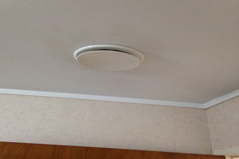 Photo of property in 1/26 Bayview Road, Bayview, Auckland, 0629