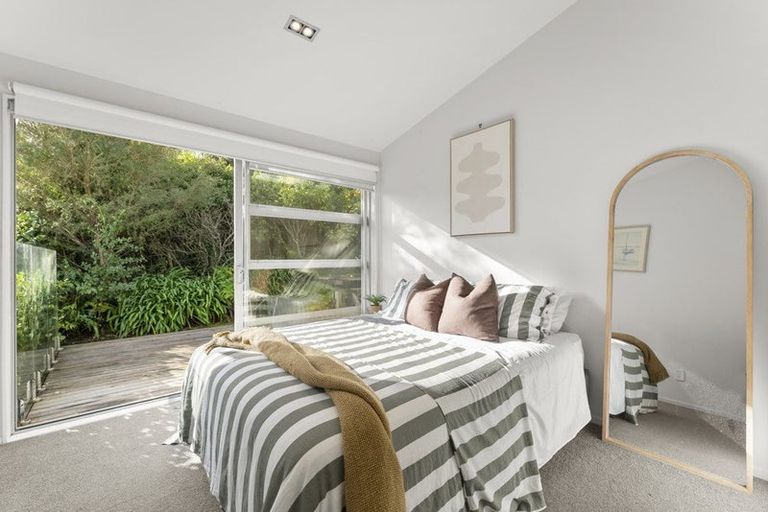 Photo of property in 4 Hillford Place, Welcome Bay, Tauranga, 3175