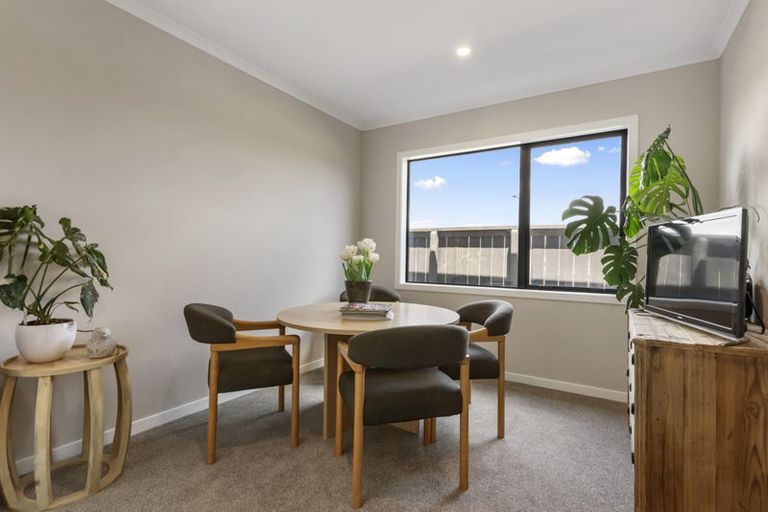 Photo of property in 10 Te Rata Boulevard, Karaka, 2124