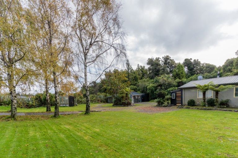 Photo of property in 6 Marks Road, Haast, 7886