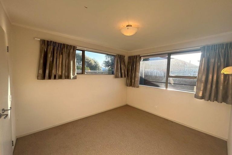 Photo of property in 1b Compton Place, Mount Maunganui, 3116
