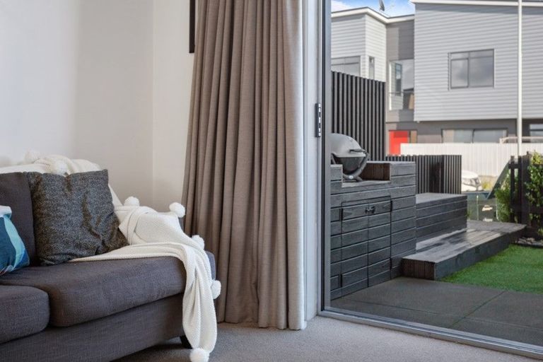 Photo of property in 21 Mollusc Road, Hobsonville, Auckland, 0616