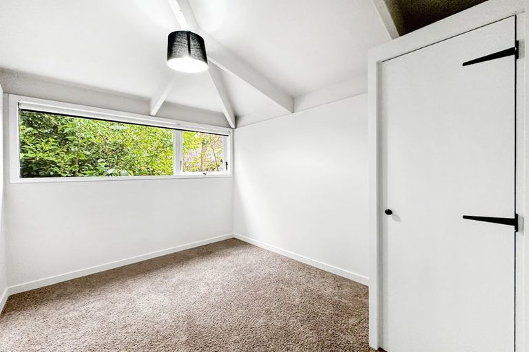 Photo of property in 351 Sawyers Arms Road, Harewood, Christchurch, 8051