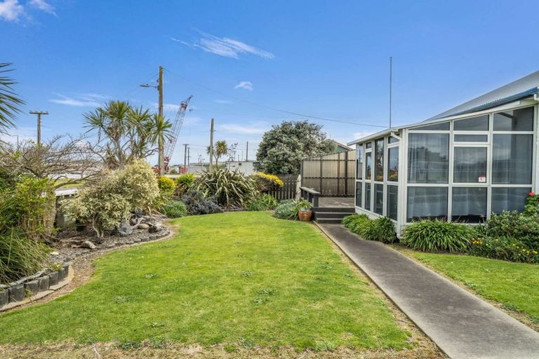 Photo of property in 3 Wharf Street, Castlecliff, Whanganui, 4501