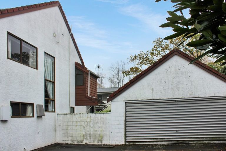 Photo of property in 1/138 Waimairi Road, Ilam, Christchurch, 8041