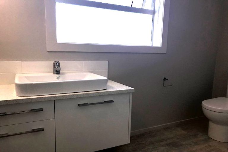 Photo of property in 14 Pulham Crescent, Queenwood, Hamilton, 3210