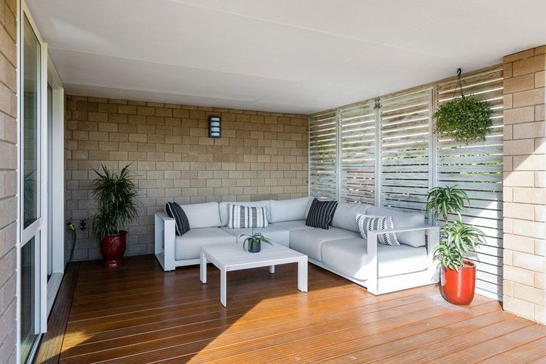 Photo of property in 86 Karamea Street, Whalers Gate, New Plymouth, 4310