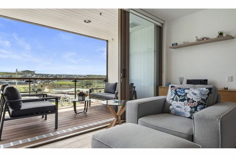 Photo of property in 202/167 Glenvar Ridge Road, Long Bay, Auckland, 0630