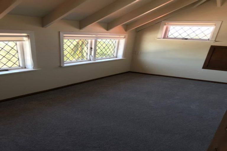 Photo of property in 31 Norwood Road, Bayswater, Auckland, 0622