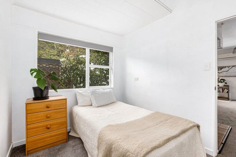 Photo of property in 26 Miro Street, Eastbourne, Lower Hutt, 5013