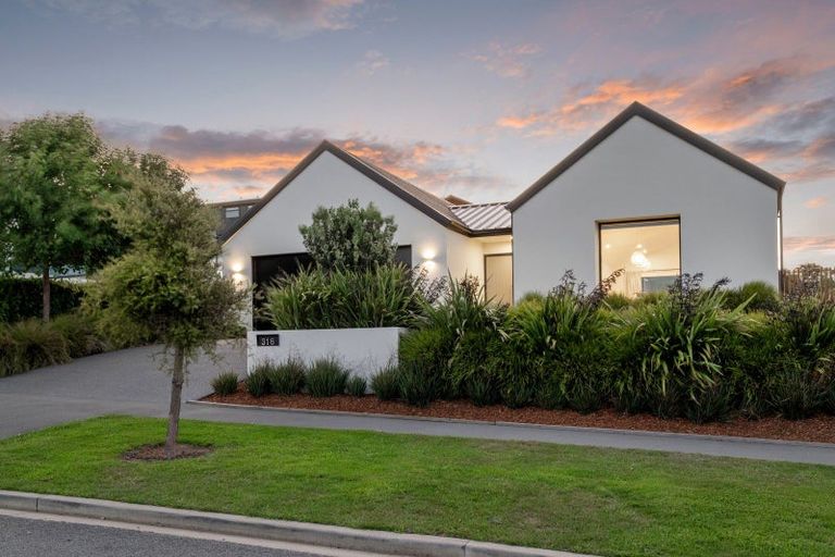 Photo of property in 316 Worsleys Road, Westmorland, Christchurch, 8025