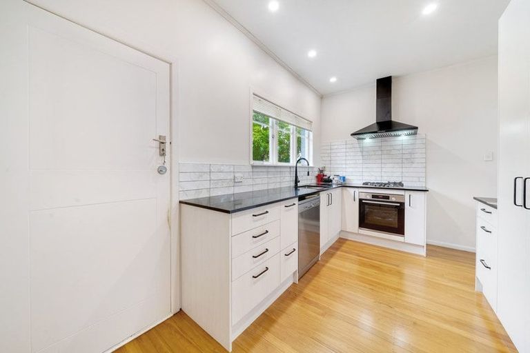 Photo of property in 142d Rangitoto Road, Papatoetoe, Auckland, 2025