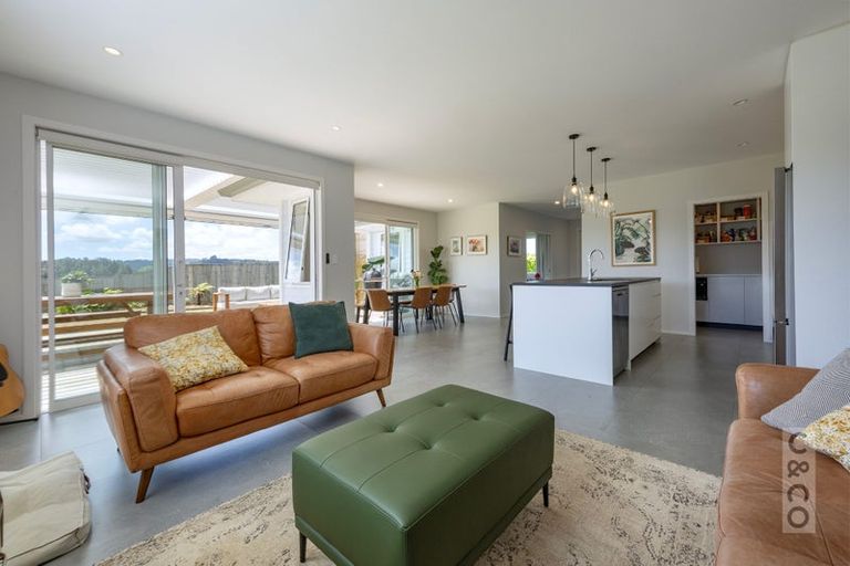 Photo of property in 43 Awatiro Drive, Kaukapakapa, 0871