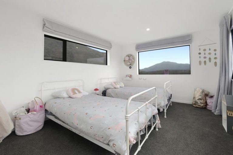 Photo of property in 18 Sandford Terrace, Lower Shotover, Queenstown, 9304