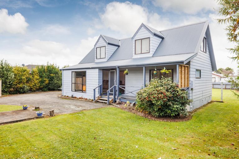 Photo of property in 34 Roberts Line, Kelvin Grove, Palmerston North, 4414