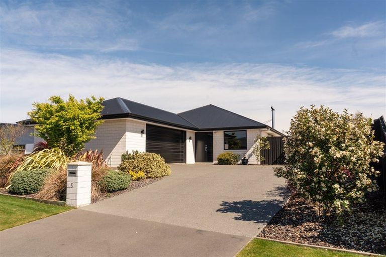 Photo of property in 5 Redhaven Rise, Netherby, Ashburton, 7700