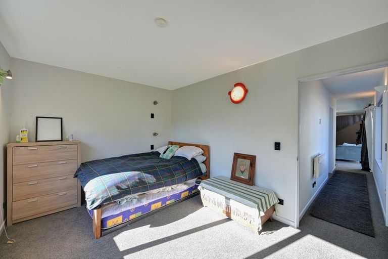 Photo of property in 8 Invincible Drive, Glenorchy, 9372