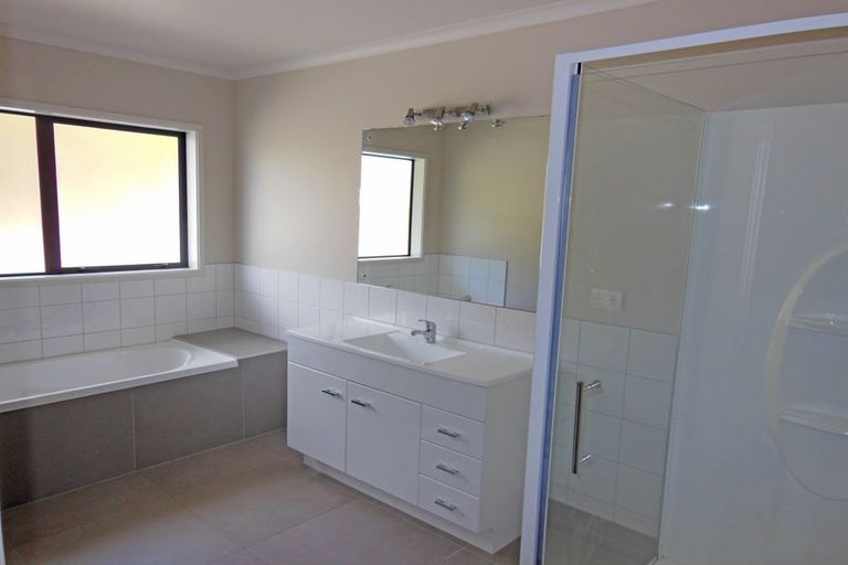 Photo of property in 39 Mountain View Road, Hikurangi, 0114