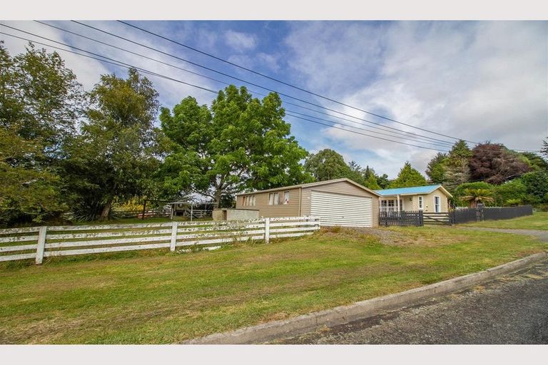 Photo of property in 30 Mount View Street, Raetihi, 4632