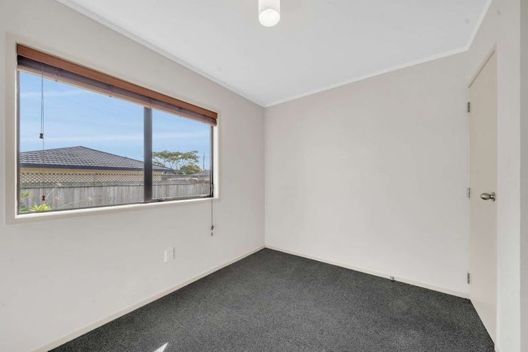 Photo of property in 3/54 Swanson Road, Henderson, Auckland, 0610