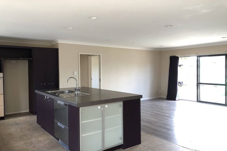 Photo of property in 20 Fergy Crescent, Wattle Downs, Auckland, 2103