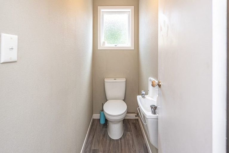 Photo of property in 10 Godwin Crescent, College Estate, Whanganui, 4500