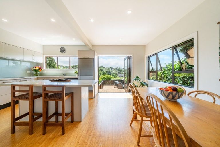 Photo of property in 13 Bayview Road, Paremata, Porirua, 5024