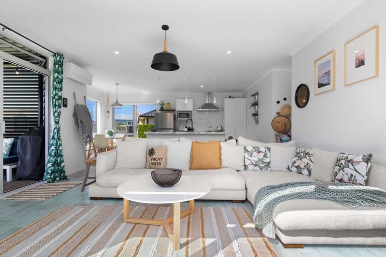 Photo of property in 16 Reel Road, Athenree, Waihi Beach, 3611