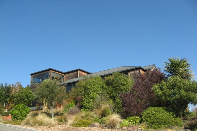 Photo of property in 30 Harry Ell Drive, Cashmere, Christchurch, 8022