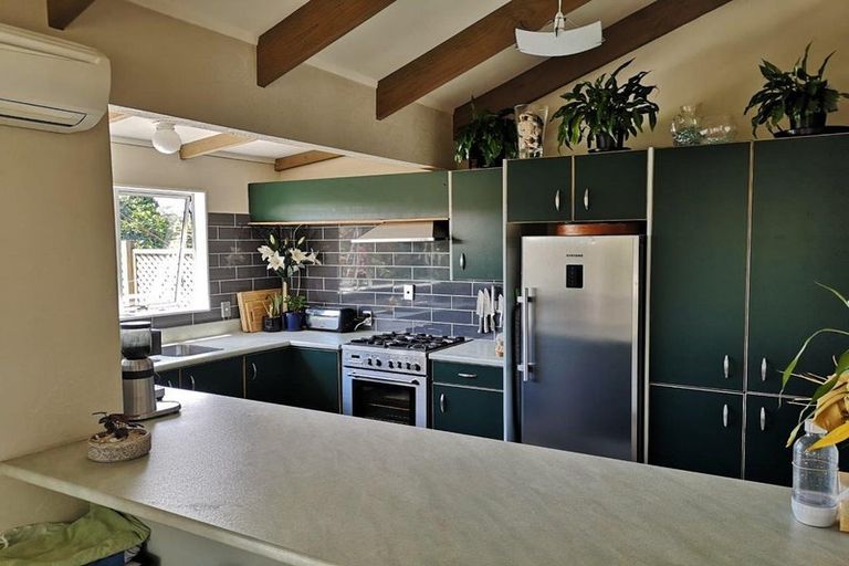 Photo of property in 19 Jay Court, Botany Downs, Auckland, 2010