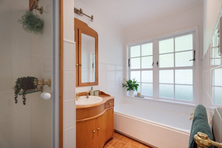 Photo of property in 14 Dormar Place, Churton Park, Wellington, 6037