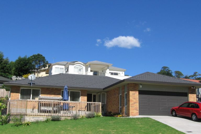 Photo of property in 58 Helvetia Drive, Browns Bay, Auckland, 0630