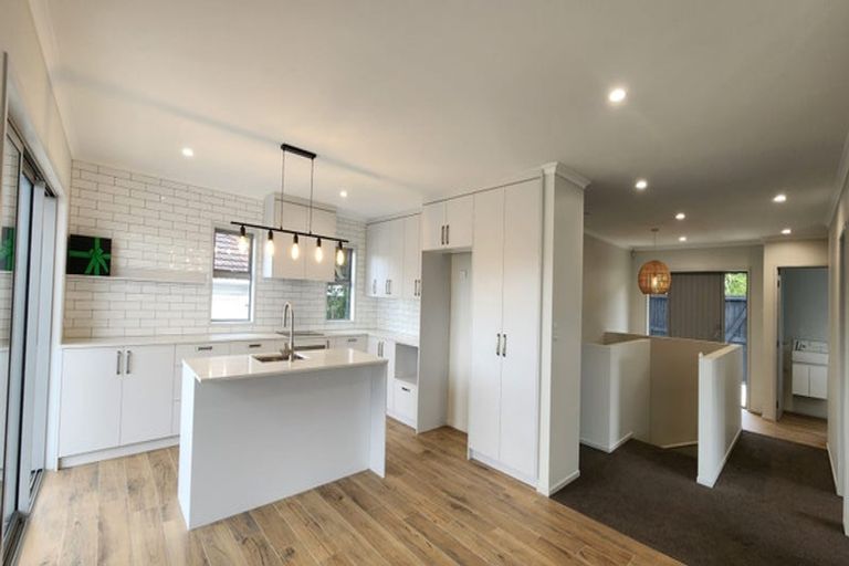 Photo of property in 1 Danden Way, Pukekohe, 2120