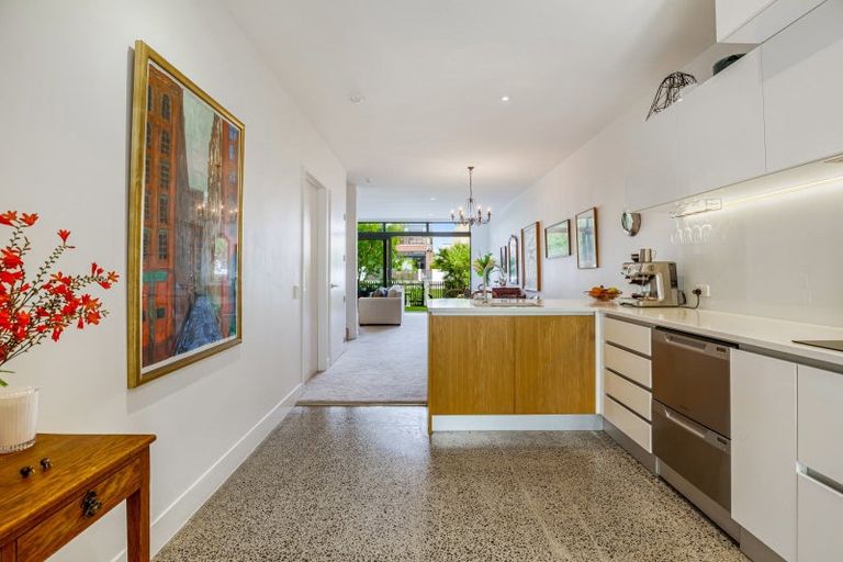 Photo of property in 23 Isitt Road, Hobsonville, Auckland, 0616