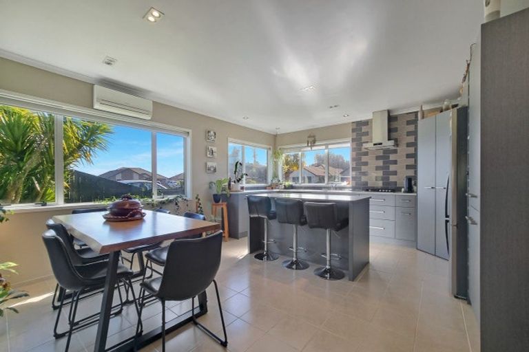 Photo of property in 10 Carroll Place, Owhata, Rotorua, 3010