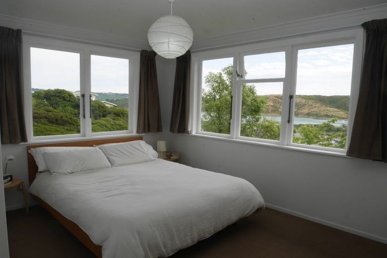 Photo of property in 20 Kiriwai Road, Paremata, Porirua, 5024